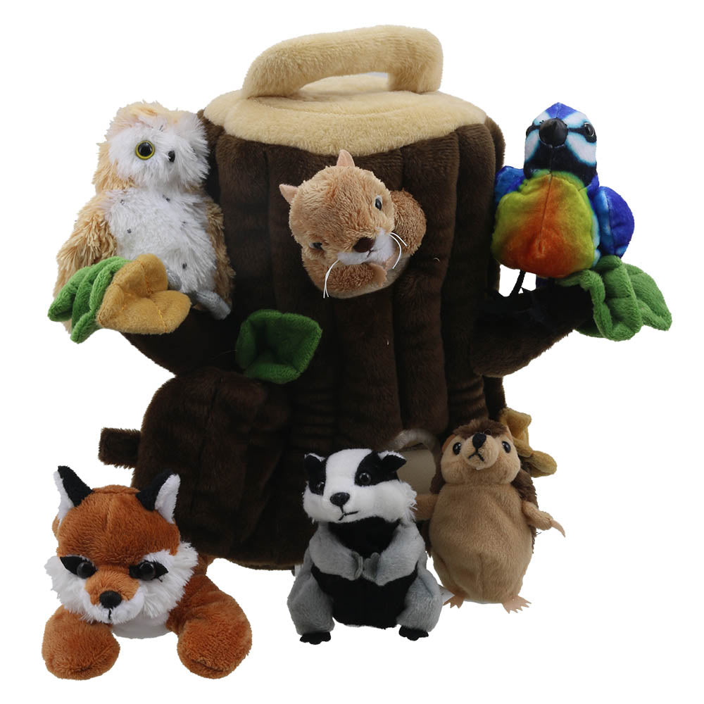 Hide-Away Puppet Tree House