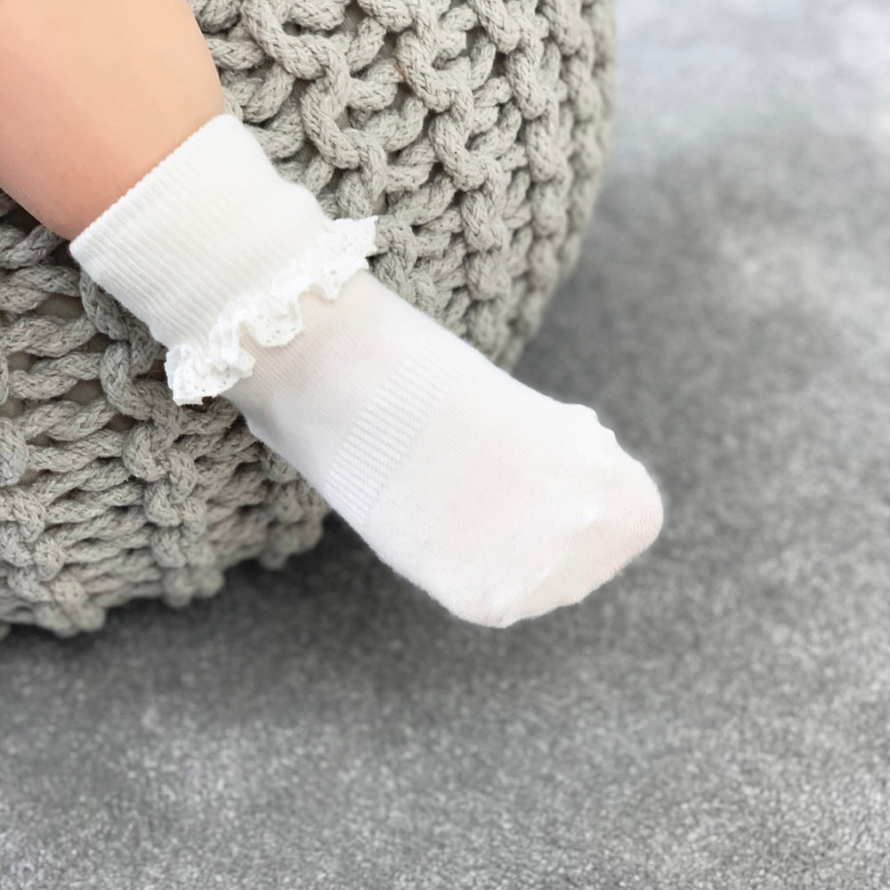 Frilly Stay-On Non-Slip Socks - Pearl White